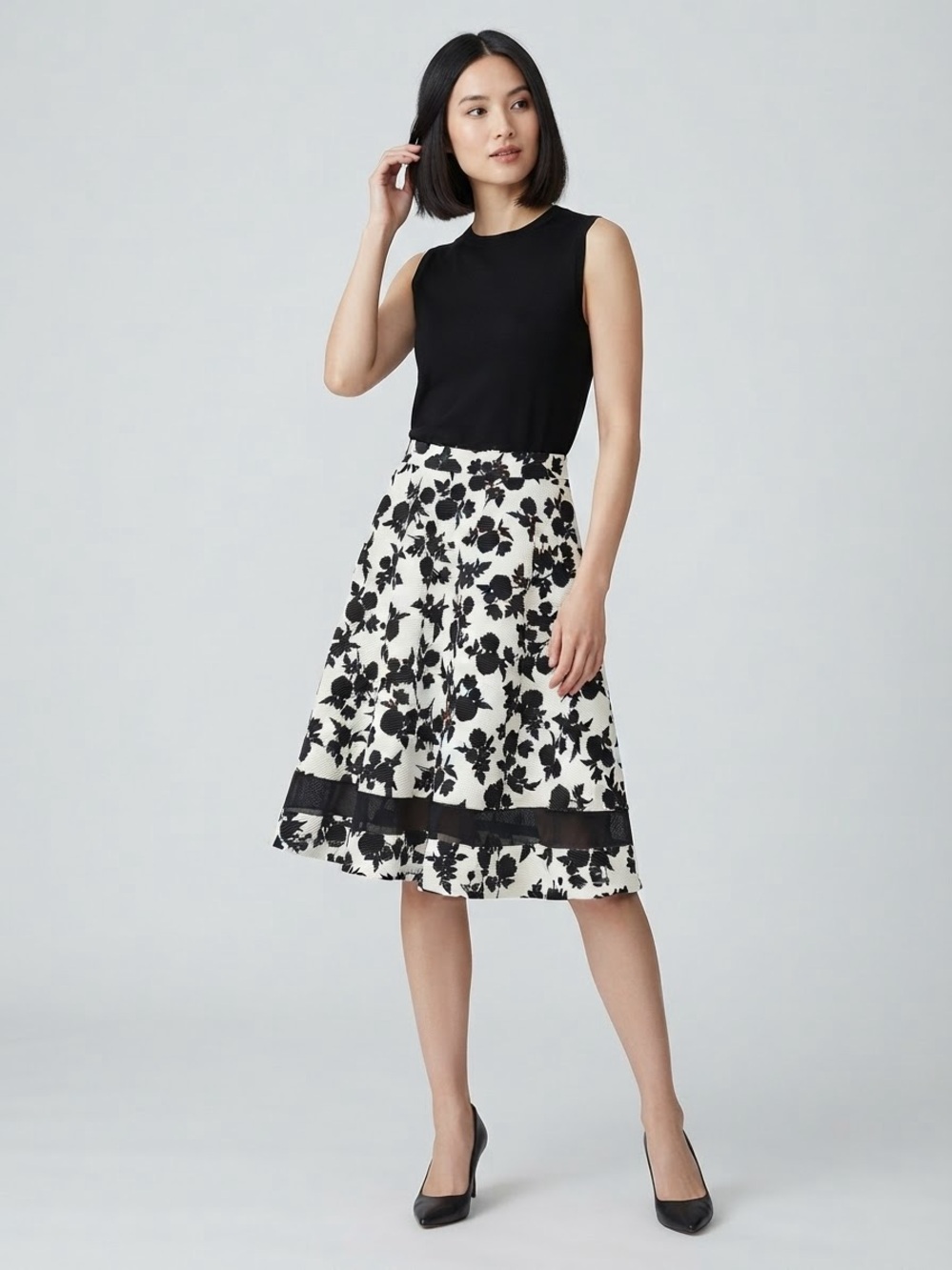Faith and Joy Black White Floral A-Line Skirt Size S Ruffle Hem